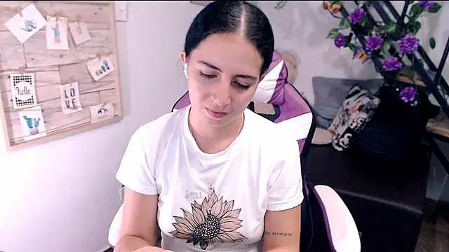 samantha baby  online show from 05-03-26, 04:17