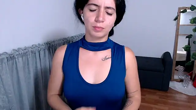 Snapshot of samantha_baby_ chatting on 11-16-25, 05:45 samantha baby online show from 11-16-25, 05:45