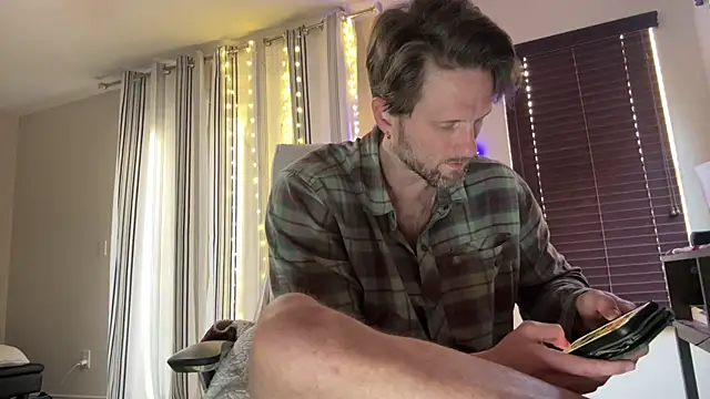 alexmannd online show from 10-17-25, 03:58