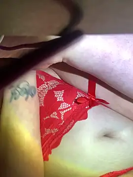 Snapshot of ThICk_JuIcEy chatting on 12-19-25, 04:31 ThICk JuIcEy online show from 12-19-25, 04:31