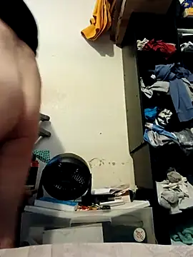 Snapshot of graham1980 chatting on 02-18-25, 09:20 graham1980 online show from 02-18-25, 09:20