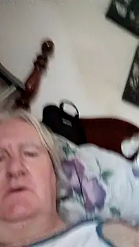 Snapshot of graham1980 chatting on 11-24-25, 05:24 graham1980 online show from 11-24-25, 05:24