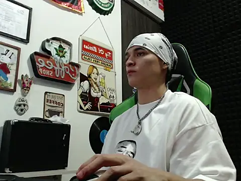 Curly Angel24 online show from 11-30-25, 01:17