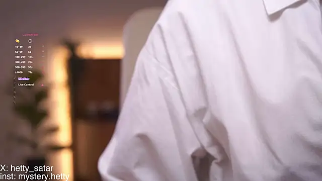 Snapshot of Hetty_satar chatting on 10-16-25, 12:30 Hetty satar online show from 10-16-25, 12:30