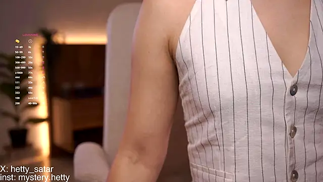 Snapshot of Hetty_satar chatting on 10-13-25, 12:23 Hetty satar online show from 10-13-25, 12:23