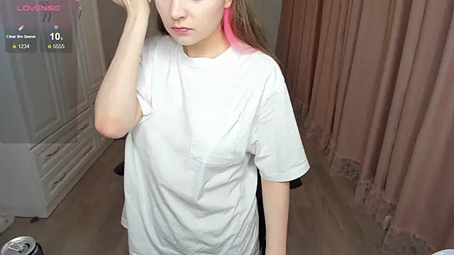 lil cassie online show from 10-31-25, 05:20