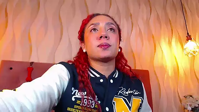 IsabelaLatina online show from 02-05-26, 04:30