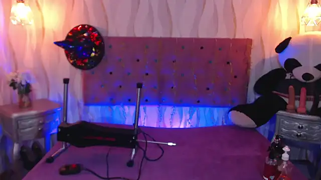 IsabelaLatina online show from 10-25-25, 08:31