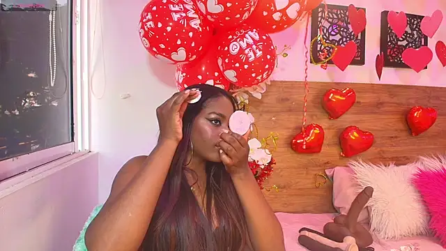 Snapshot of KAROL-SCOTT chatting on 02-15-25, 08:23 KAROL-SCOTT online show from 02-15-25, 08:23