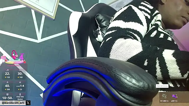 Snapshot of KAROL-SCOTT chatting on 10-14-25, 07:58 KAROL-SCOTT online show from 10-14-25, 07:58