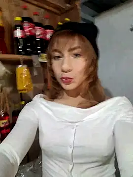 Snapshot of Evehampy chatting on 07-19-26, 06:15 Evehampy online show from 07-19-26, 06:15