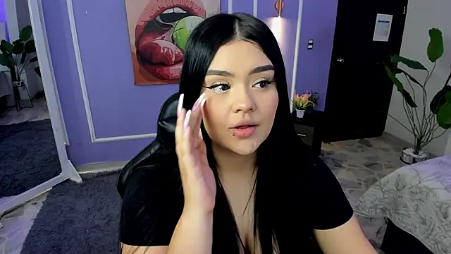 martinasaez online show from 11-11-25, 08:14