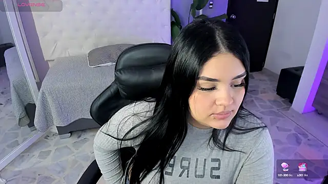 martinasaez online show from 10-04-25, 08:10