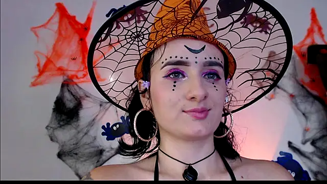 Sisirojas online show from 10-29-25, 01:59