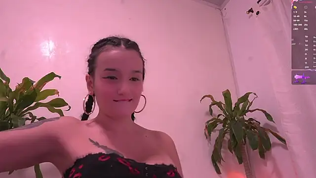 Sisirojas online show from 05-15-26, 03:04