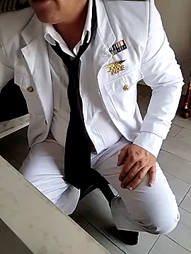 Snapshot of MiguelBISEX chatting on 10-06-25, 05:24 MiguelBISEX online show from 10-06-25, 05:24
