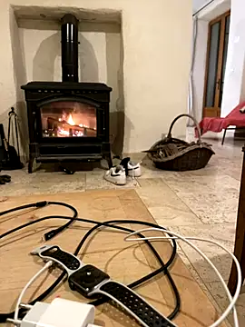 la chiennete online show from 10-23-25, 05:00