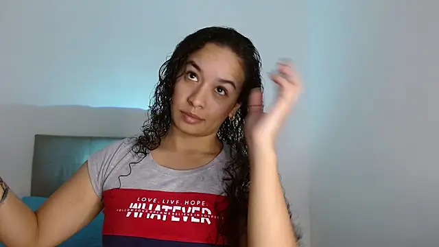 Snapshot of angela__98 chatting on 02-25-25, 12:16 angela  98 online show from 02-25-25, 12:16