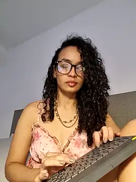 angela  98 online show from 05-10-26, 12:20