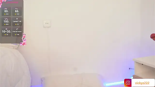 Victoriaxx  online show from 02-24-26, 09:43