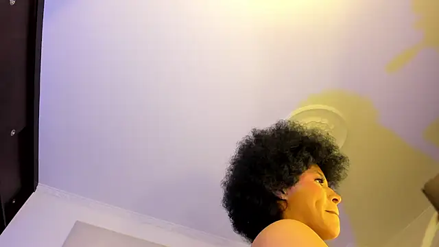 Snapshot of Apotheosis01 chatting on 03-22-25, 11:42 Apotheosis01 online show from 03-22-25, 11:42
