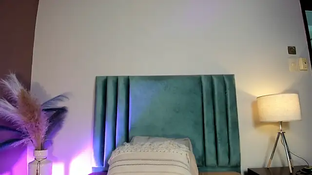 NoraDasilva online show from 02-23-26, 11:27