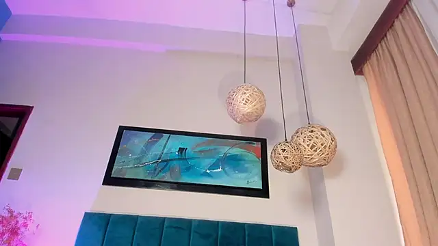 NoraDasilva online show from 12-21-25, 02:08