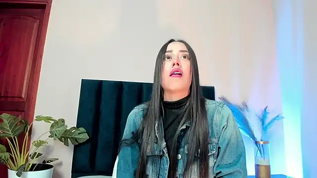 NoraDasilva online show from 01-10-26, 11:55