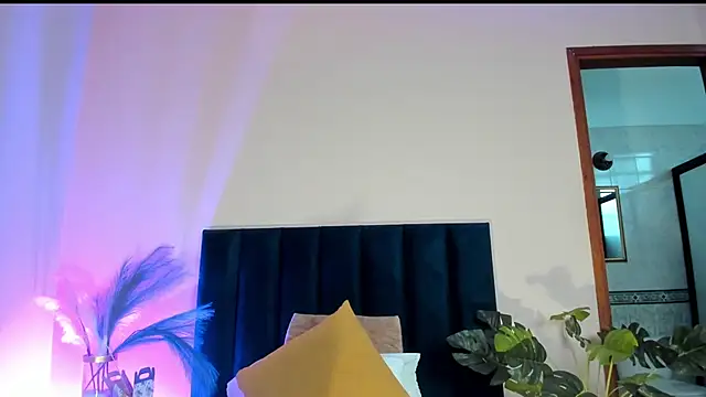 NoraDasilva online show from 02-24-26, 10:21