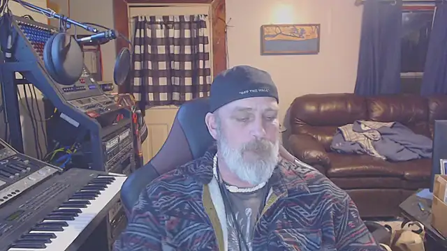 Snapshot of jimdacbin420 chatting on 02-13-25, 01:40 jimdacbin420 online show from 02-13-25, 01:40