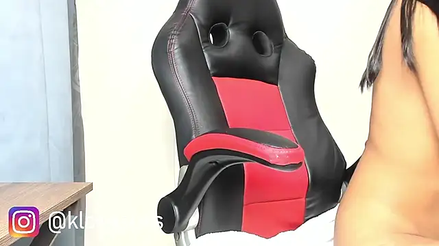 Kloe-squirts online show from 10-09-25, 02:28
