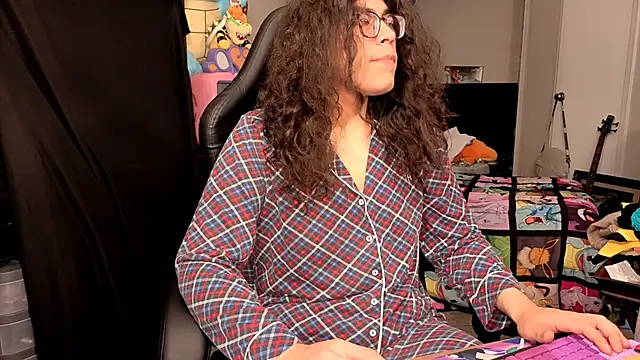 ShinyCherub online show from 11-30-25, 10:10