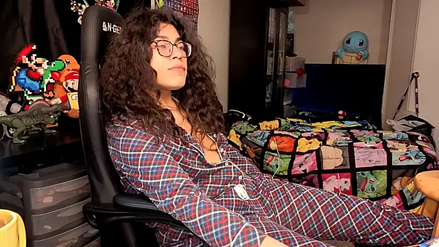 ShinyCherub online show from 10-30-25, 01:59