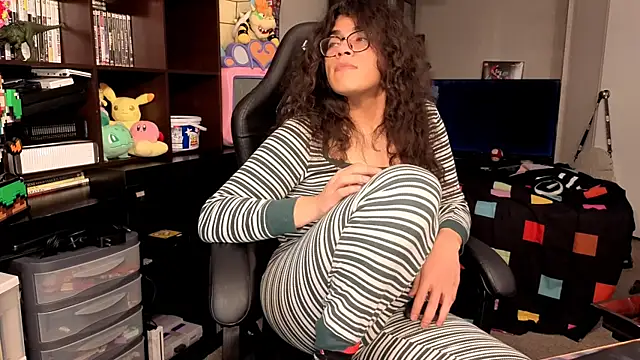 ShinyCherub online show from 11-07-25, 01:21