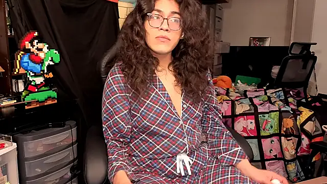 ShinyCherub online show from 11-18-25, 01:54