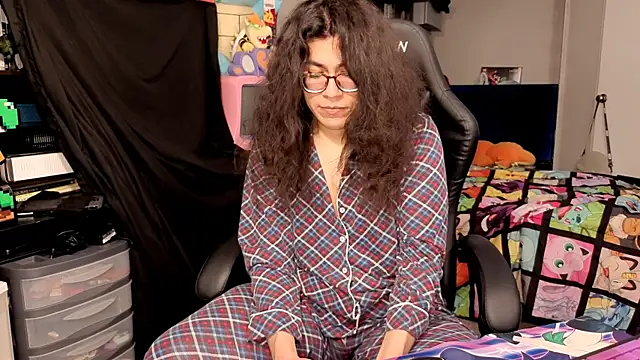 ShinyCherub online show from 12-03-25, 02:45