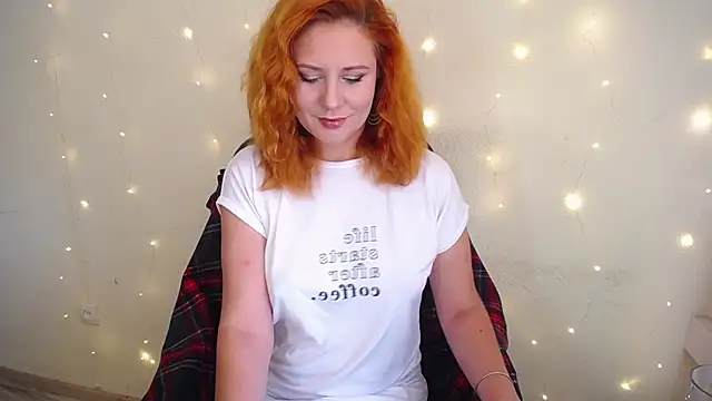 Snapshot of RedHeadSTARx chatting on 10-04-25, 09:55 RedHeadSTARx online show from 10-04-25, 09:55