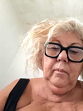 Merilulla online show from 10-10-25, 01:45