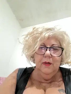 Merilulla online show from 11-23-25, 03:33