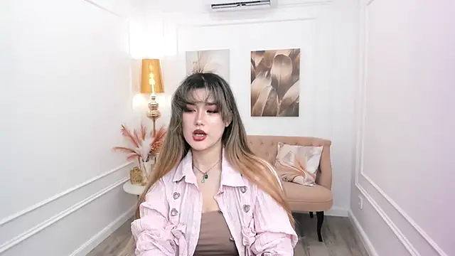 AnneTLi online show from 05-16-26, 03:16