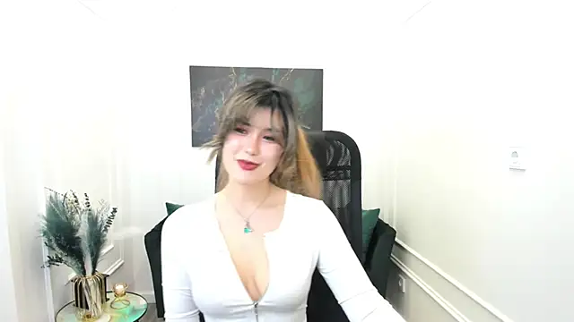 AnneTLi online show from 05-29-26, 03:34