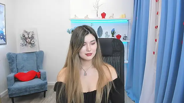 AnneTLi online show from 03-04-26, 07:21