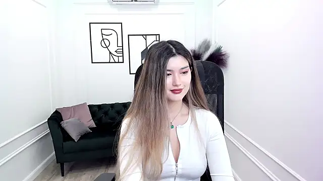 Snapshot of AnneTLi chatting on 09-22-25, 03:23 AnneTLi online show from 09-22-25, 03:23