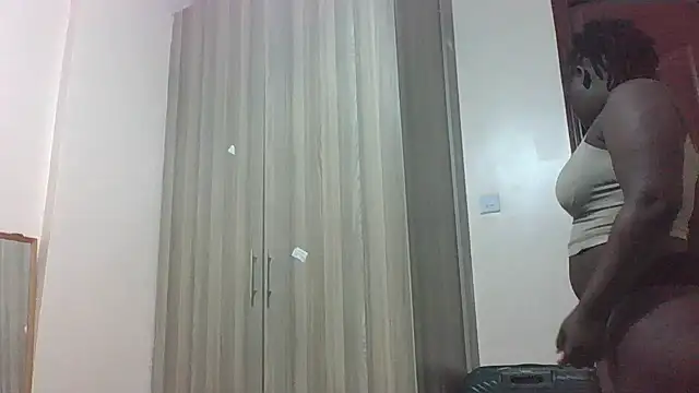 Snapshot of Darkberry chatting on 05-24-26, 03:39 Darkberry online show from 05-24-26, 03:39
