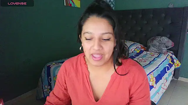 almaswan1 online show from 09-10-25, 03:33