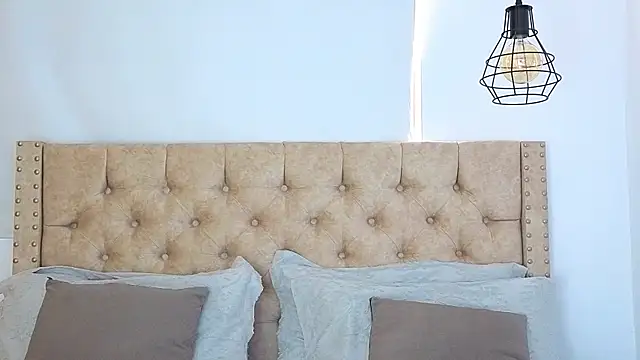 KeryHillson online show from 11-17-25, 02:10