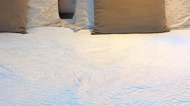 KeryHillson online show from 11-23-25, 02:27