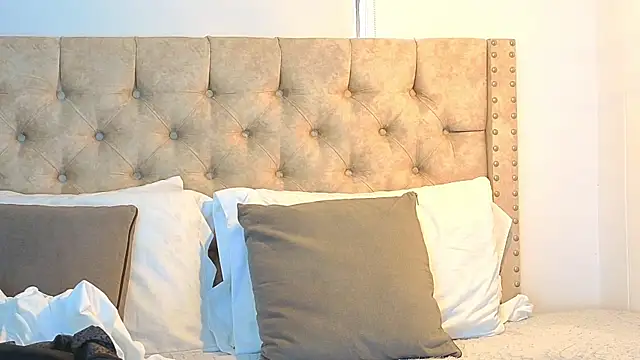 KeryHillson online show from 10-30-25, 12:14