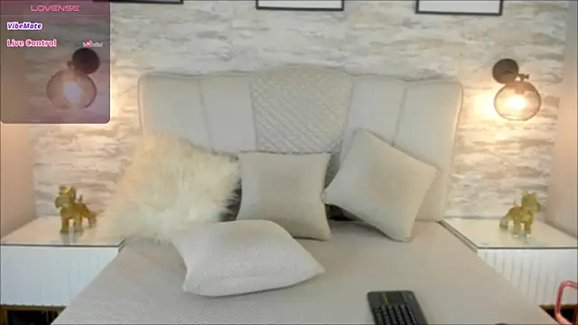 Snapshot of mia_slutty_ chatting on 12-05-24, 03:53 mia slutty  online show from 12-05-24, 03:53