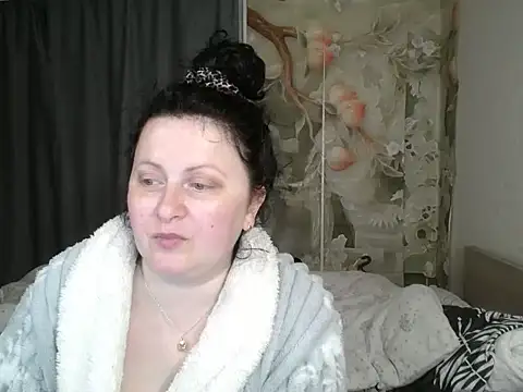 Lillian2 online show from 06-09-26, 09:16